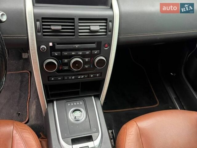 Белый Ленд Ровер Discovery Sport, объемом двигателя 2 л и пробегом 121 тыс. км за 13900 $, фото 11 на Automoto.ua