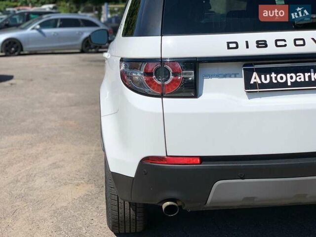 Білий Ленд Ровер Discovery Sport, об'ємом двигуна 2 л та пробігом 145 тис. км за 16990 $, фото 12 на Automoto.ua