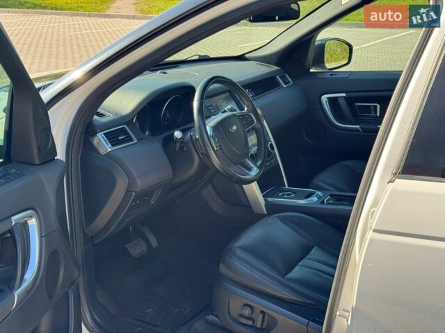 Белый Ленд Ровер Discovery Sport, объемом двигателя 2 л и пробегом 152 тыс. км за 16700 $, фото 12 на Automoto.ua