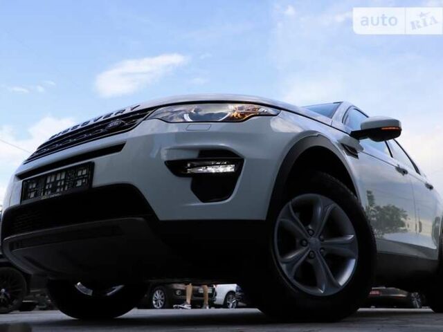 Білий Ленд Ровер Discovery Sport, об'ємом двигуна 2.2 л та пробігом 93 тис. км за 21800 $, фото 44 на Automoto.ua