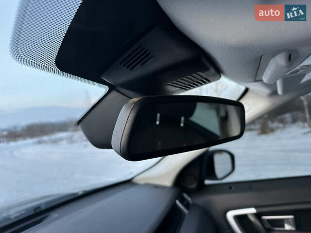 Білий Ленд Ровер Discovery Sport, об'ємом двигуна 2.18 л та пробігом 257 тис. км за 14750 $, фото 32 на Automoto.ua