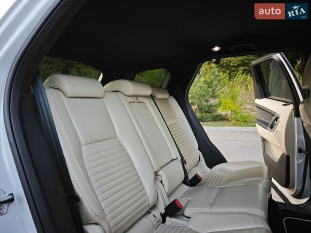 Белый Ленд Ровер Discovery Sport, объемом двигателя 2 л и пробегом 153 тыс. км за 18900 $, фото 45 на Automoto.ua