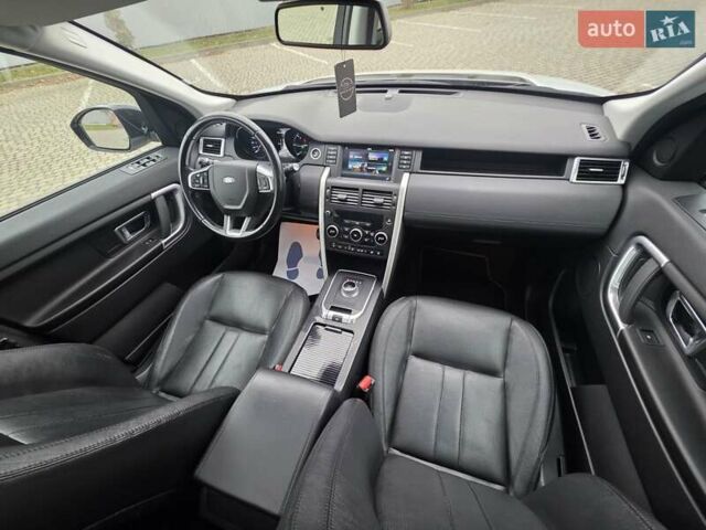 Білий Ленд Ровер Discovery Sport, об'ємом двигуна 2.2 л та пробігом 165 тис. км за 21950 $, фото 69 на Automoto.ua