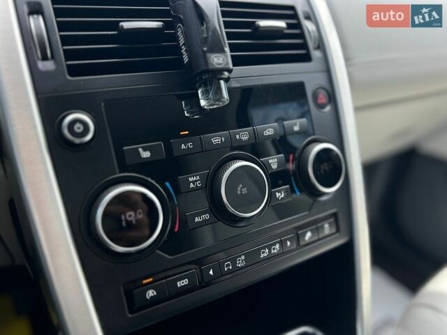 Белый Ленд Ровер Discovery Sport, объемом двигателя 0 л и пробегом 134 тыс. км за 14700 $, фото 21 на Automoto.ua