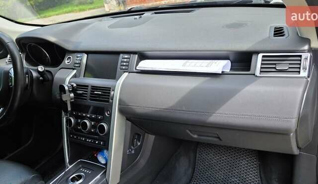 Ленд Ровер Discovery Sport 2016 в Киеве на Automoto.ua Белый Ленд Ровер Discovery Sport, объемом двигателя 2.18 л и пробегом 180 тыс. км за 21000 $, фото 5 на Automoto.ua