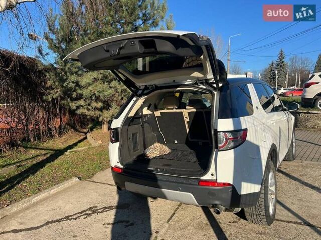 Белый Ленд Ровер Discovery Sport, объемом двигателя 2 л и пробегом 104 тыс. км за 17800 $, фото 20 на Automoto.ua