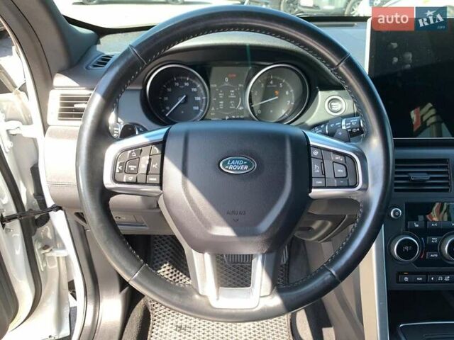 Білий Ленд Ровер Discovery Sport, об'ємом двигуна 2 л та пробігом 145 тис. км за 16990 $, фото 27 на Automoto.ua