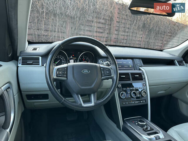 Белый Ленд Ровер Discovery Sport, объемом двигателя 2 л и пробегом 111 тыс. км за 18500 $, фото 29 на Automoto.ua