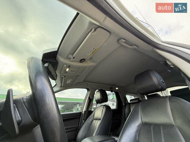 Белый Ленд Ровер Discovery Sport, объемом двигателя 2 л и пробегом 158 тыс. км за 17500 $, фото 72 на Automoto.ua