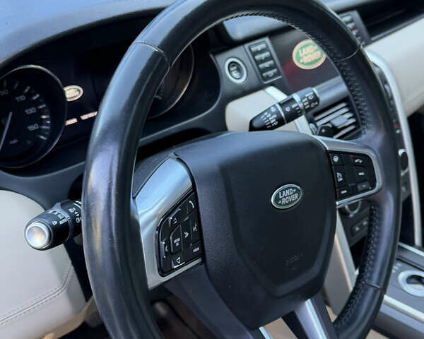Білий Ленд Ровер Discovery Sport, об'ємом двигуна 2 л та пробігом 122 тис. км за 17500 $, фото 48 на Automoto.ua