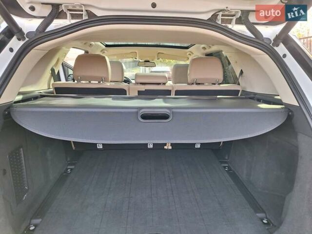 Белый Ленд Ровер Discovery Sport, объемом двигателя 2 л и пробегом 210 тыс. км за 16999 $, фото 30 на Automoto.ua