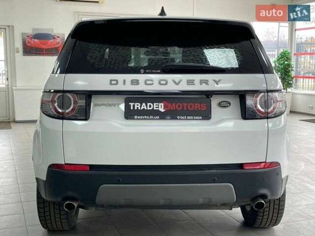 Белый Ленд Ровер Discovery Sport, объемом двигателя 2 л и пробегом 95 тыс. км за 19990 $, фото 10 на Automoto.ua