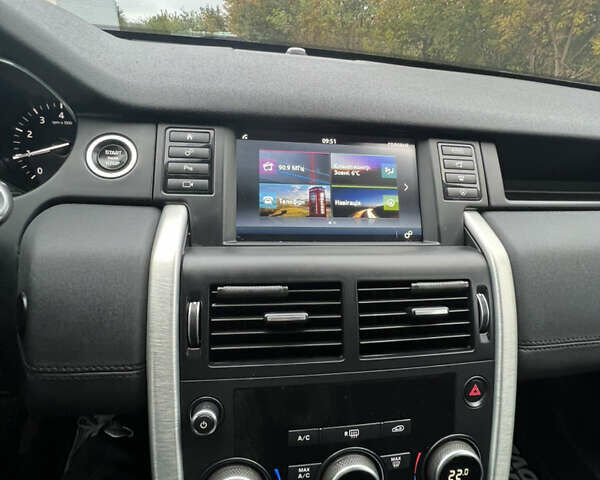 Ленд Ровер Discovery Sport 2017 в Дубно на Automoto.ua Белый Ленд Ровер Discovery Sport, объемом двигателя 2 л и пробегом 166 тыс. км за 17000 $, фото 62 на Automoto.ua