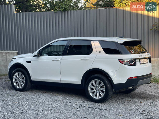 Белый Ленд Ровер Discovery Sport, объемом двигателя 2 л и пробегом 85 тыс. км за 20900 $, фото 4 на Automoto.ua