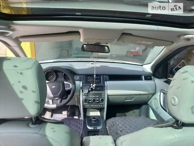 Білий Ленд Ровер Discovery Sport, об'ємом двигуна 2 л та пробігом 155 тис. км за 19000 $, фото 38 на Automoto.ua