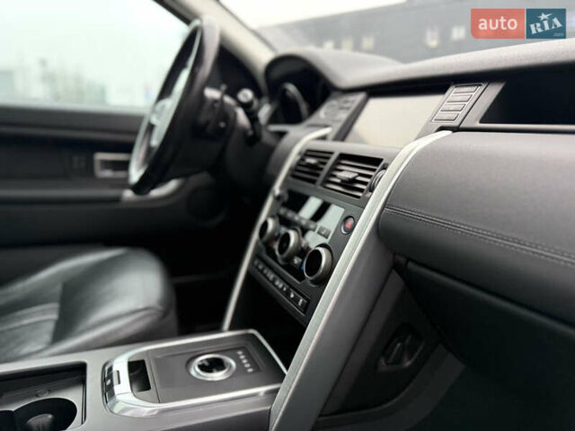 Белый Ленд Ровер Discovery Sport, объемом двигателя 2 л и пробегом 66 тыс. км за 20999 $, фото 14 на Automoto.ua