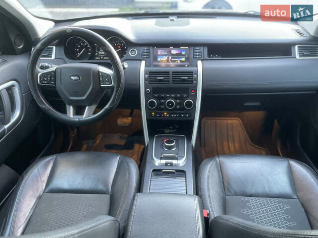 Белый Ленд Ровер Discovery Sport, объемом двигателя 2 л и пробегом 85 тыс. км за 20900 $, фото 15 на Automoto.ua