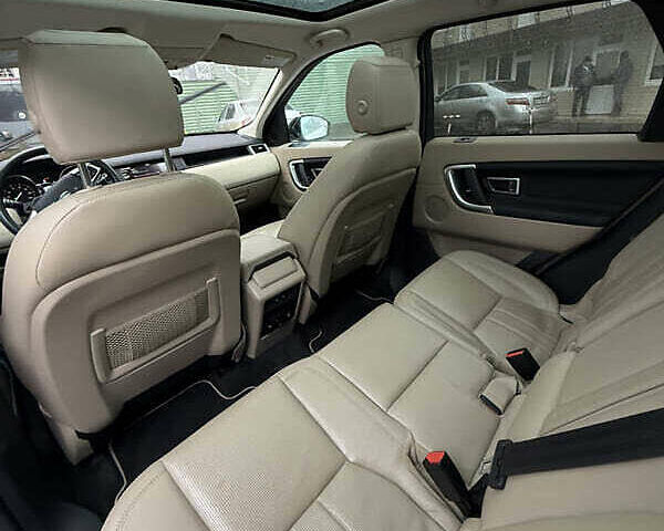 Белый Ленд Ровер Discovery Sport, объемом двигателя 2 л и пробегом 114 тыс. км за 16200 $, фото 4 на Automoto.ua