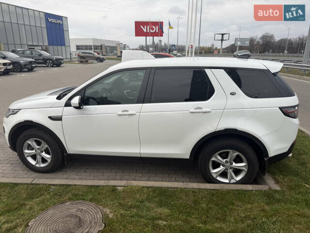 Белый Ленд Ровер Discovery Sport, объемом двигателя 2 л и пробегом 93 тыс. км за 22500 $, фото 17 на Automoto.ua