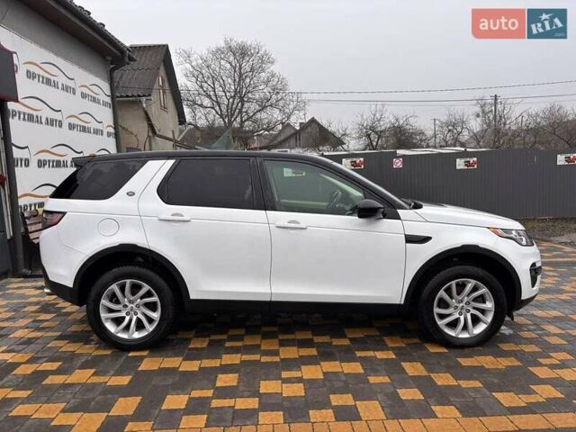 Белый Ленд Ровер Discovery Sport, объемом двигателя 2 л и пробегом 108 тыс. км за 16999 $, фото 4 на Automoto.ua