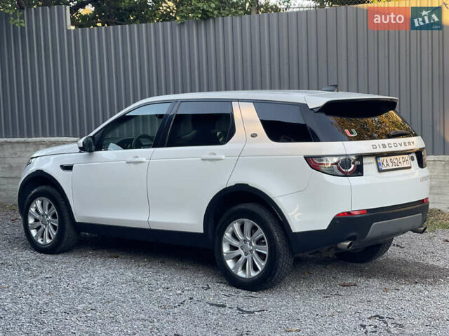 Белый Ленд Ровер Discovery Sport, объемом двигателя 2 л и пробегом 85 тыс. км за 20900 $, фото 3 на Automoto.ua