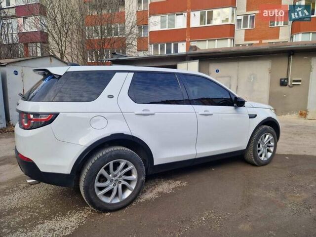 Белый Ленд Ровер Discovery Sport, объемом двигателя 2 л и пробегом 79 тыс. км за 25500 $, фото 8 на Automoto.ua