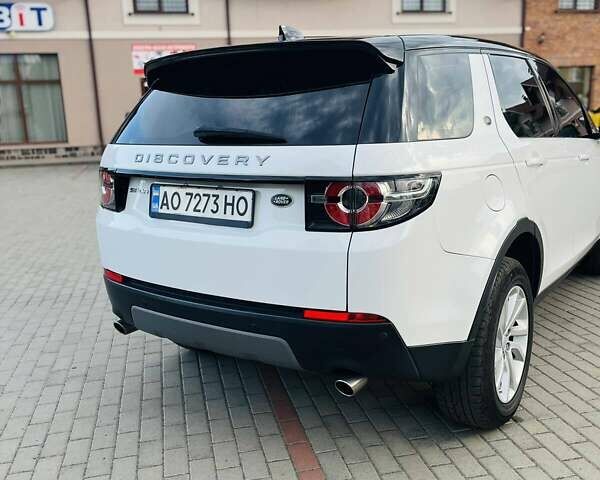 Білий Ленд Ровер Discovery Sport, об'ємом двигуна 2 л та пробігом 155 тис. км за 19000 $, фото 18 на Automoto.ua