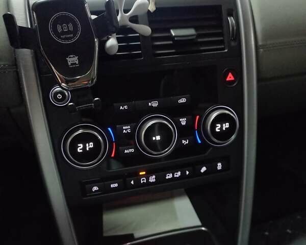 Білий Ленд Ровер Discovery Sport, об'ємом двигуна 2 л та пробігом 155 тис. км за 19000 $, фото 9 на Automoto.ua