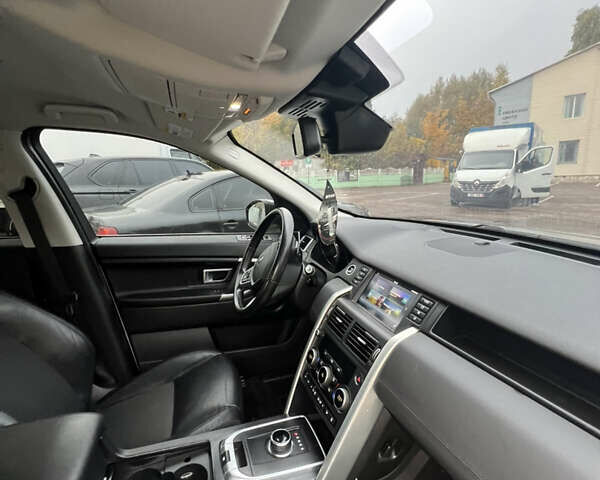 Ленд Ровер Discovery Sport 2017 в Дубно на Automoto.ua Белый Ленд Ровер Discovery Sport, объемом двигателя 2 л и пробегом 166 тыс. км за 17000 $, фото 36 на Automoto.ua