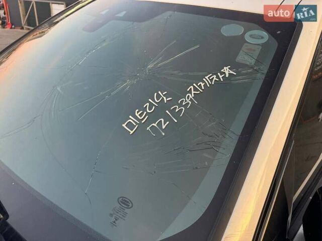 Белый Ленд Ровер Discovery Sport, объемом двигателя 2 л и пробегом 152 тыс. км за 16500 $, фото 6 на Automoto.ua