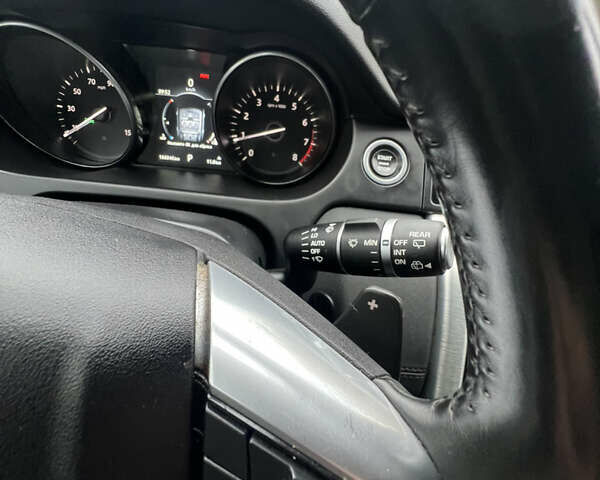 Ленд Ровер Discovery Sport 2017 в Дубно на Automoto.ua Белый Ленд Ровер Discovery Sport, объемом двигателя 2 л и пробегом 166 тыс. км за 17000 $, фото 64 на Automoto.ua