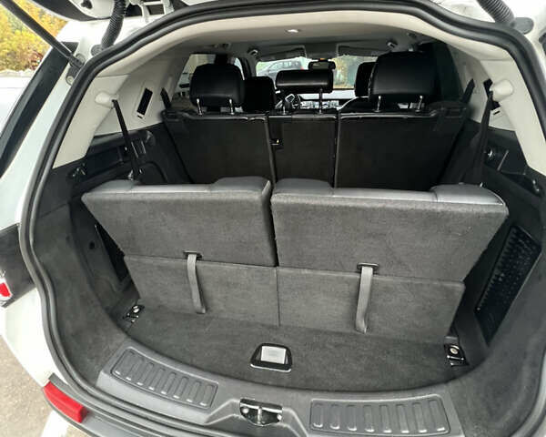 Ленд Ровер Discovery Sport 2017 в Дубно на Automoto.ua Белый Ленд Ровер Discovery Sport, объемом двигателя 2 л и пробегом 166 тыс. км за 17000 $, фото 20 на Automoto.ua