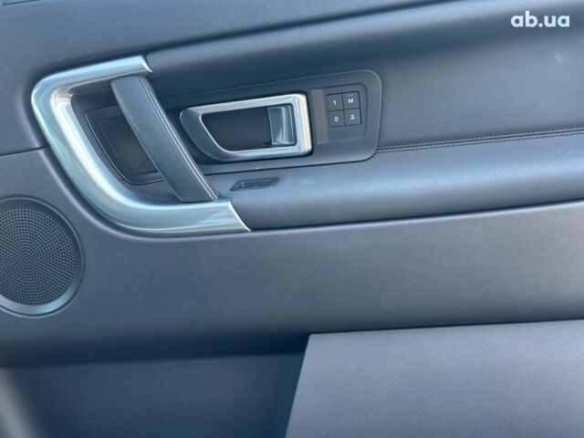 Білий Ленд Ровер Discovery Sport, об'ємом двигуна 2 л та пробігом 88 тис. км за 26990 $, фото 23 на Automoto.ua