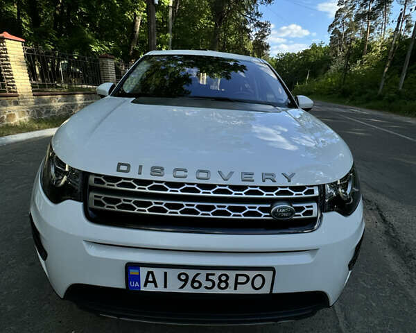 Белый Ленд Ровер Discovery Sport, объемом двигателя 2 л и пробегом 69 тыс. км за 23200 $, фото 3 на Automoto.ua