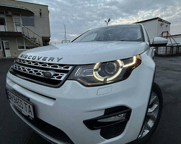 Белый Ленд Ровер Discovery Sport, объемом двигателя 2 л и пробегом 114 тыс. км за 16200 $, фото 1 на Automoto.ua