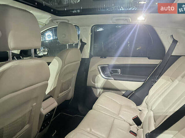 Белый Ленд Ровер Discovery Sport, объемом двигателя 2 л и пробегом 114 тыс. км за 16200 $, фото 5 на Automoto.ua