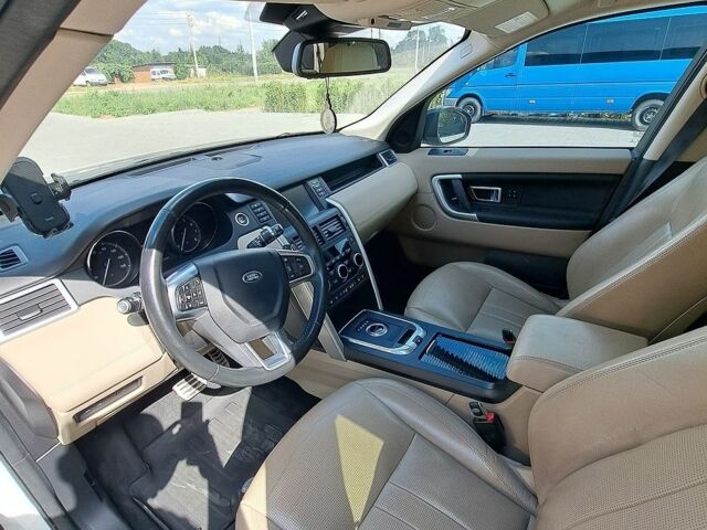 Білий Ленд Ровер Discovery Sport, об'ємом двигуна 2 л та пробігом 137 тис. км за 21500 $, фото 6 на Automoto.ua