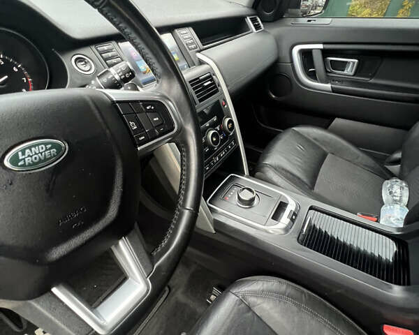 Ленд Ровер Discovery Sport 2017 в Дубно на Automoto.ua Белый Ленд Ровер Discovery Sport, объемом двигателя 2 л и пробегом 166 тыс. км за 17000 $, фото 60 на Automoto.ua