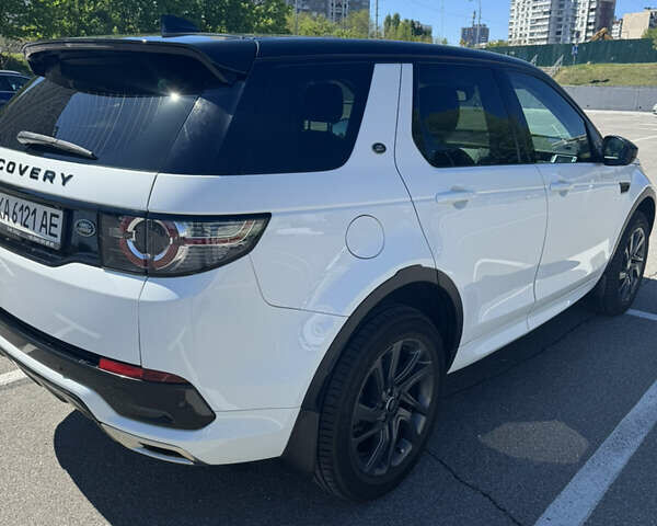 Белый Ленд Ровер Discovery Sport, объемом двигателя 2 л и пробегом 85 тыс. км за 26300 $, фото 5 на Automoto.ua