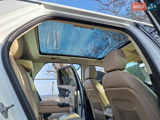 Белый Ленд Ровер Discovery Sport, объемом двигателя 2 л и пробегом 210 тыс. км за 16999 $, фото 23 на Automoto.ua