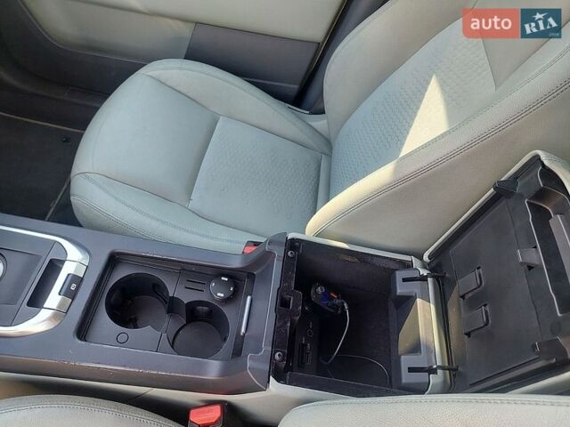 Белый Ленд Ровер Discovery Sport, объемом двигателя 2 л и пробегом 122 тыс. км за 12199 $, фото 23 на Automoto.ua