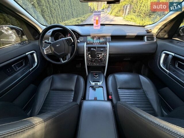 Білий Ленд Ровер Discovery Sport, об'ємом двигуна 2 л та пробігом 137 тис. км за 26500 $, фото 51 на Automoto.ua