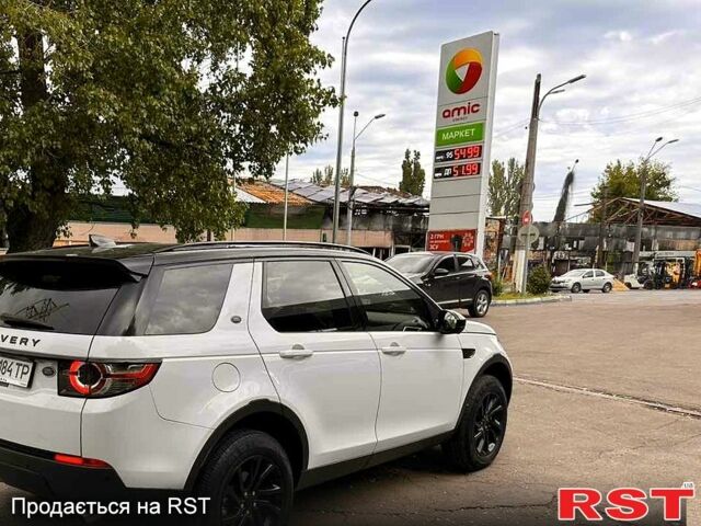 Білий Ленд Ровер Discovery Sport, об'ємом двигуна 2 л та пробігом 88 тис. км за 26300 $, фото 1 на Automoto.ua