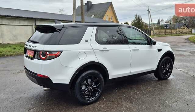 Білий Ленд Ровер Discovery Sport, об'ємом двигуна 2 л та пробігом 70 тис. км за 18300 $, фото 6 на Automoto.ua