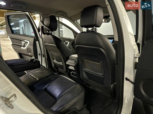Белый Ленд Ровер Discovery Sport, объемом двигателя 2 л и пробегом 155 тыс. км за 19000 $, фото 46 на Automoto.ua