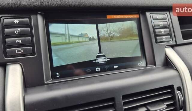 Білий Ленд Ровер Discovery Sport, об'ємом двигуна 2 л та пробігом 70 тис. км за 18300 $, фото 36 на Automoto.ua