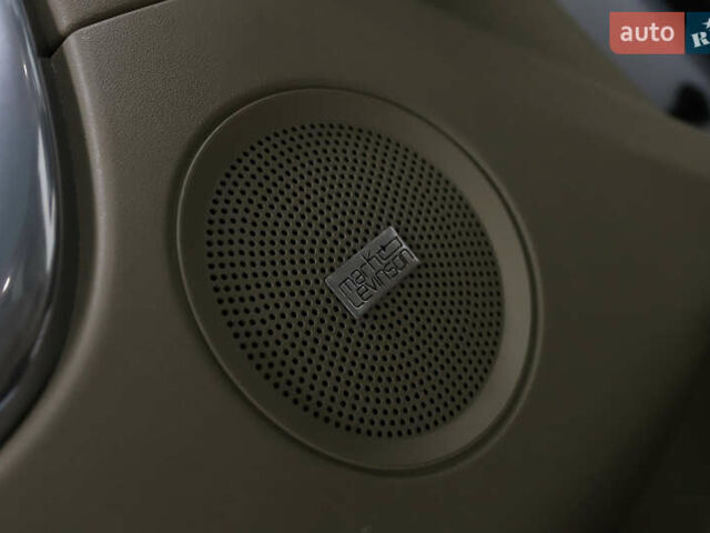 Белый Ленд Ровер Discovery Sport, объемом двигателя 2 л и пробегом 150 тыс. км за 18999 $, фото 77 на Automoto.ua