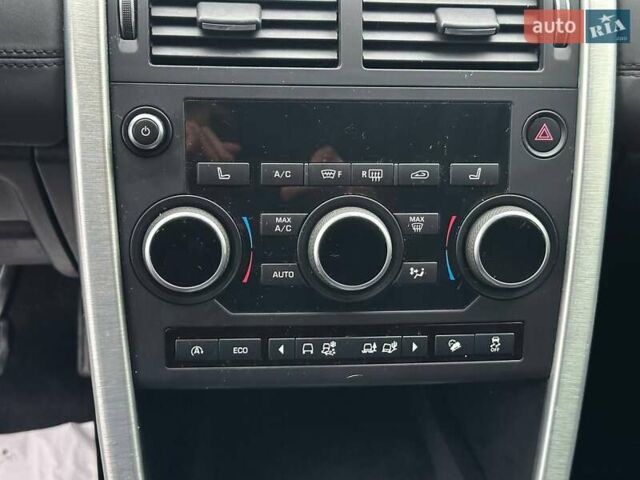 Белый Ленд Ровер Discovery Sport, объемом двигателя 2 л и пробегом 142 тыс. км за 11900 $, фото 16 на Automoto.ua