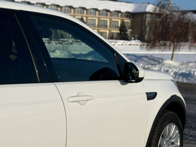 Білий Ленд Ровер Discovery Sport, об'ємом двигуна 2 л та пробігом 80 тис. км за 16300 $, фото 2 на Automoto.ua