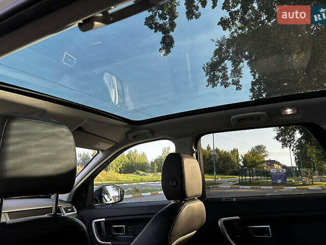 Белый Ленд Ровер Discovery Sport, объемом двигателя 2 л и пробегом 132 тыс. км за 15000 $, фото 21 на Automoto.ua